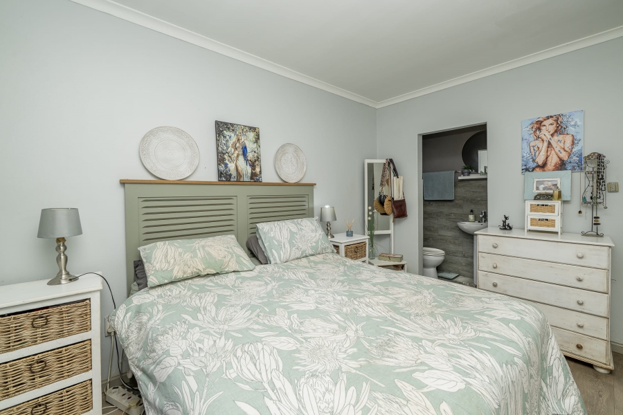 3 Bedroom Property for Sale in Viking Village Western Cape